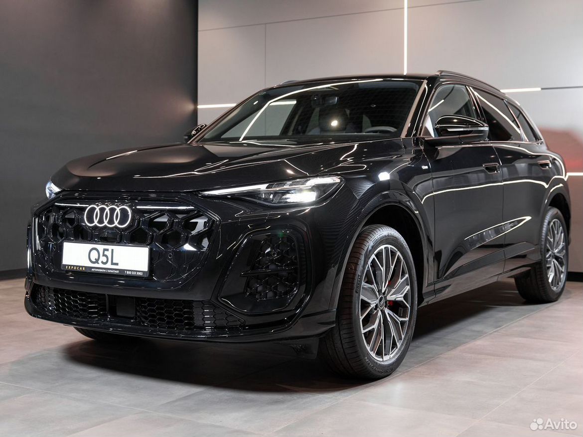 Audi Q5L 2.0 AMT, 2026