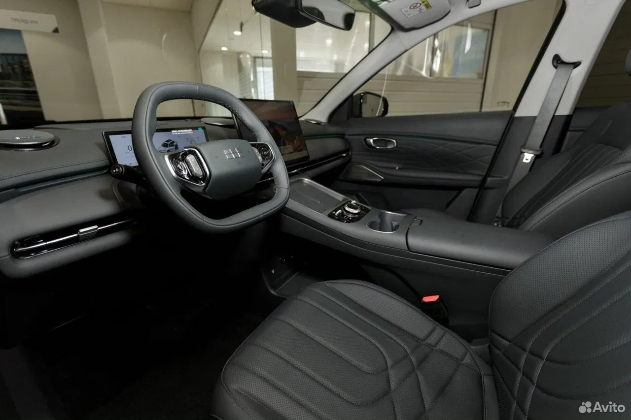Geely EX5 Гибрид 1.5 AT, 2026
