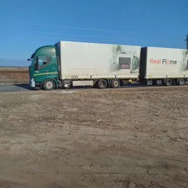 Тентованный грузовик 100 м³ IVECO Stralis, 2012